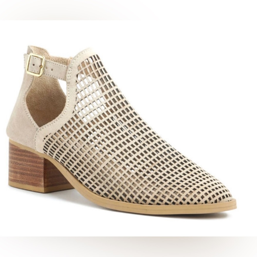 Rag & Co. Rosalyn Booties size: 10